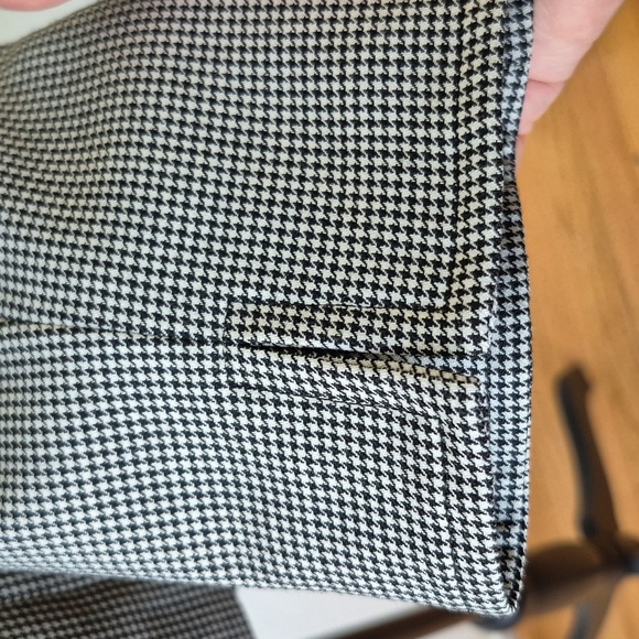 Jones New York Blazer  Black & White Hounds-tooth Long Sleeve Suit Jacket Sz 12P - Picture 3 of 14